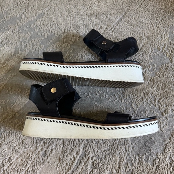 Franco Sarto Wedge Sandals leather black white ankle strap 8.5 - Picture 2 of 9